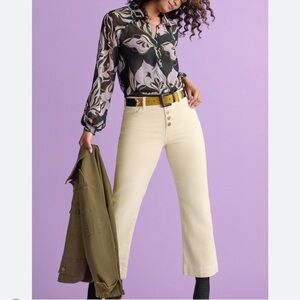 CAbi Palm Beach Crop Corduroy Pants #4513 Bone Size 6 Fall 2023 Collection